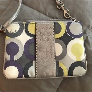 Coach op art wristlet (authentic)